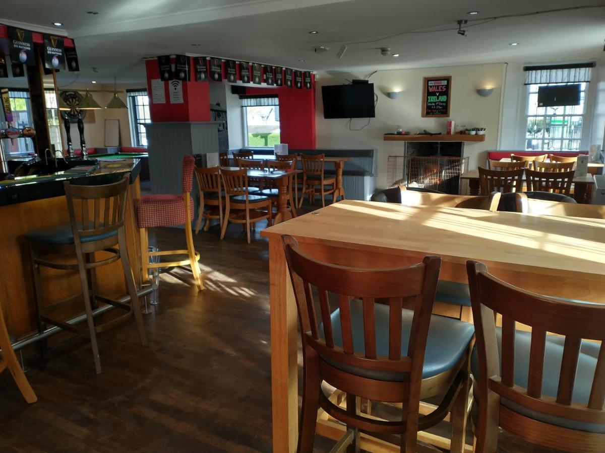 Llanina Arms 호텔 Llanarth  외부 사진